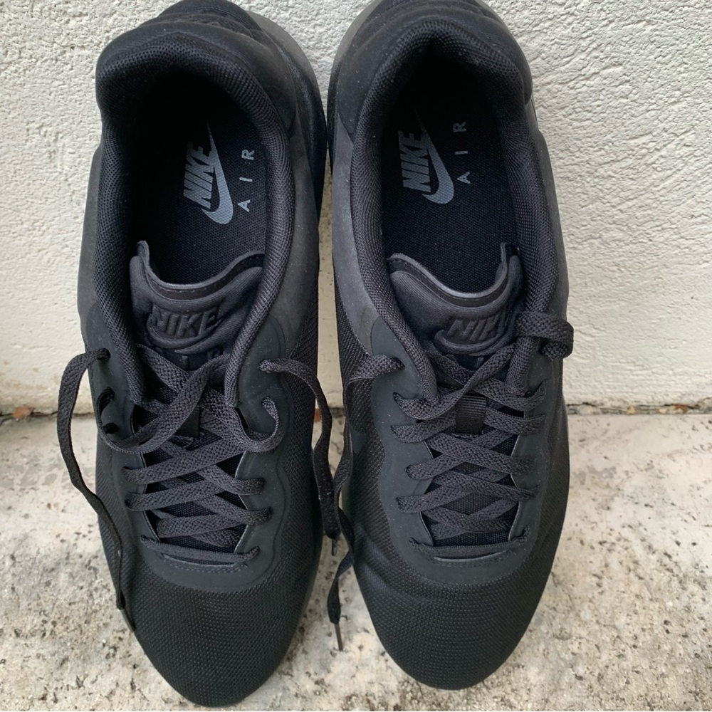 Size‎ 14 - NWOT.Nike Air Max Modern Essential Black Sneakers  -844874006. W/Box.